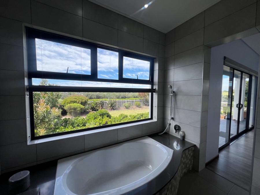 3 Bedroom Property for Sale in Oubaai Western Cape